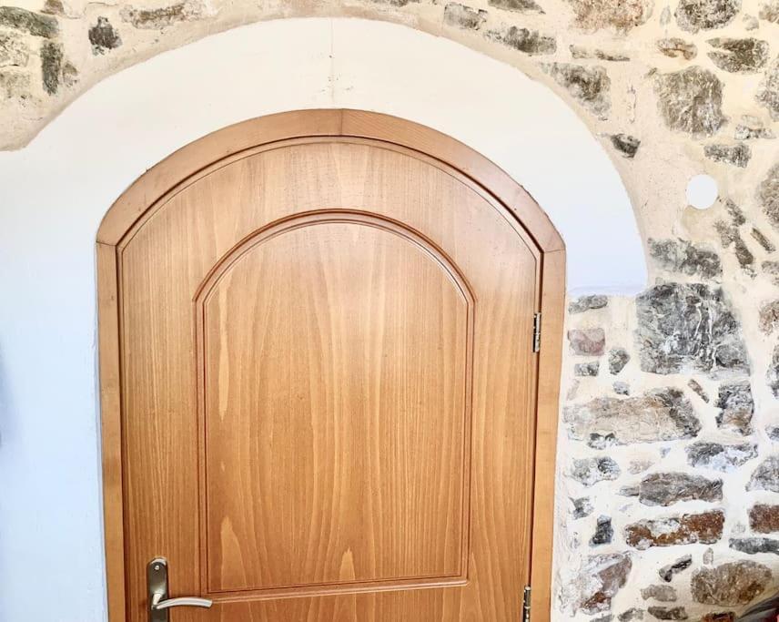 Medieval House Mestá Екстериор снимка